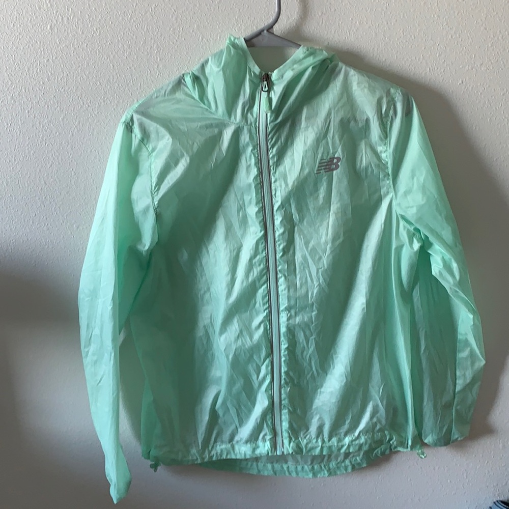 New balance windbreaker